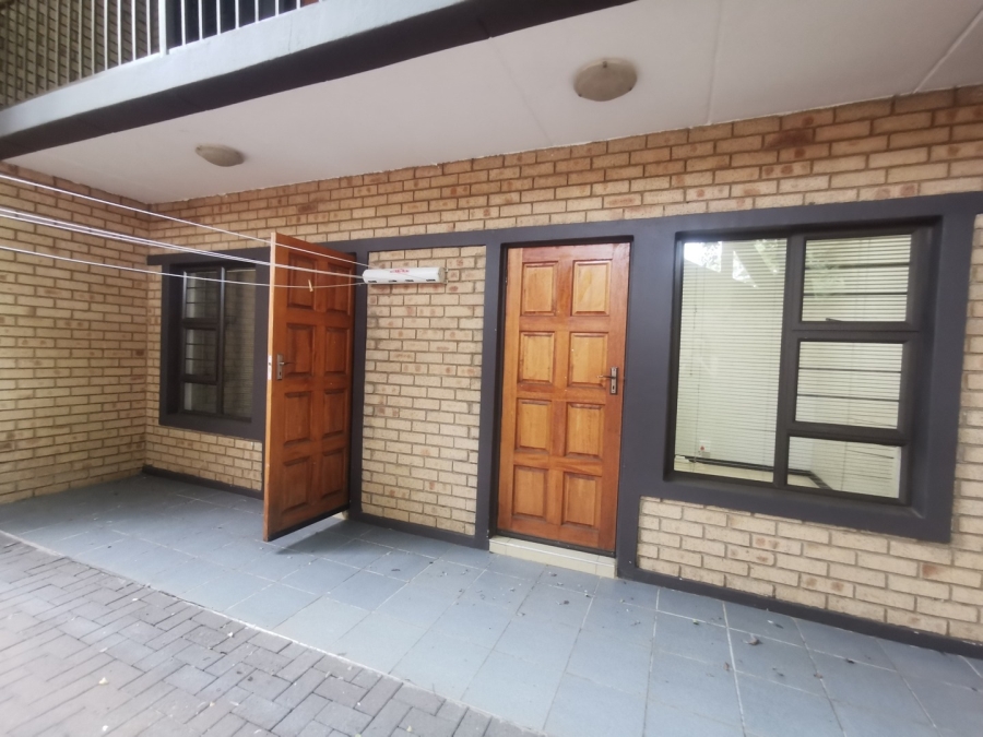To Let 2 Bedroom Property for Rent in Bult South North West